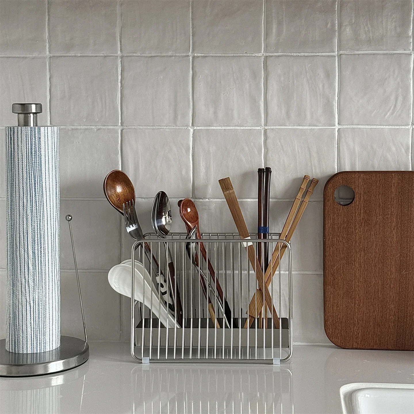 حامل عيدان الطعام المثبت على ا - مراجعة Kitchen Utensil Holder وسعره